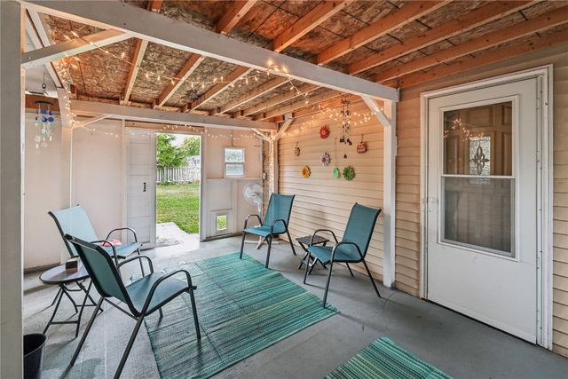 802 12th Street E, Vinton, IA 52349