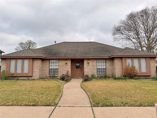 9002 Sabastian Drive, Houston, TX 77083