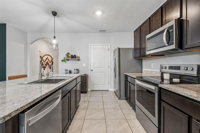 3012 PINK PEACOCK LANE, Odessa, FL 33556