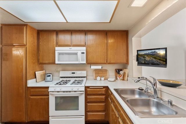 1076 N Howard, Covina, CA 91722