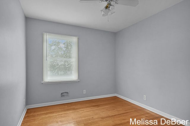 6857 Linden Avenue Se, Gaines Twp, MI 49548