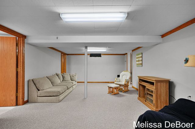 6857 Linden Avenue Se, Gaines Twp, MI 49548