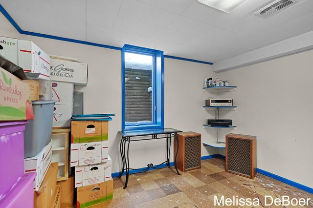 6857 Linden Avenue Se, Gaines Twp, MI 49548