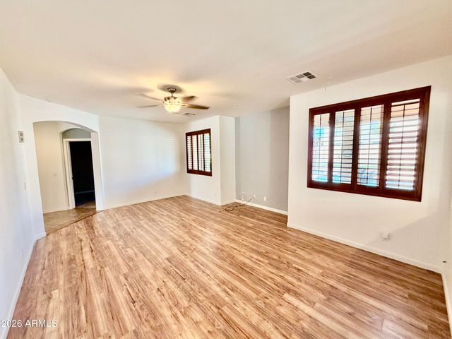 298 W SEASIDE Drive, Casa Grande, AZ 85122