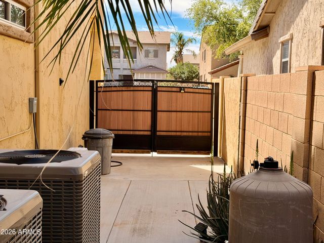 298 W SEASIDE Drive, Casa Grande, AZ 85122