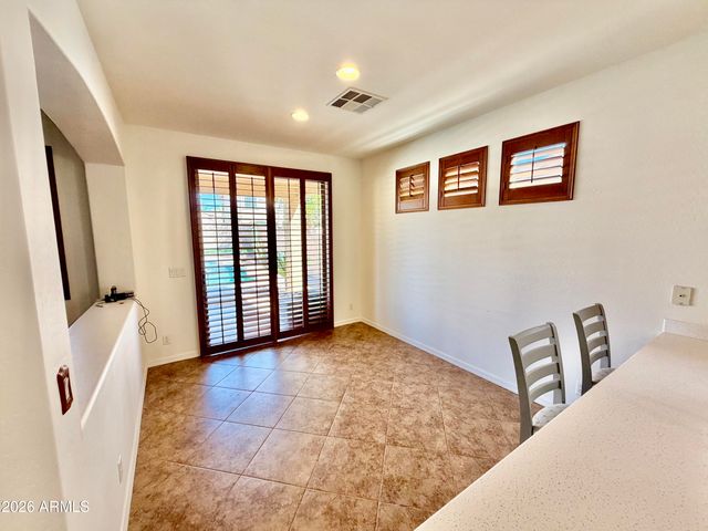 298 W SEASIDE Drive, Casa Grande, AZ 85122