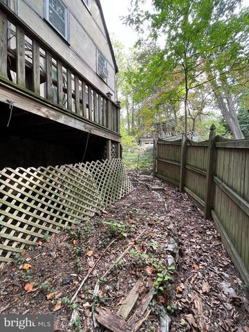 911 SLIGO CREEK PKWY, Takoma Park, MD 20912