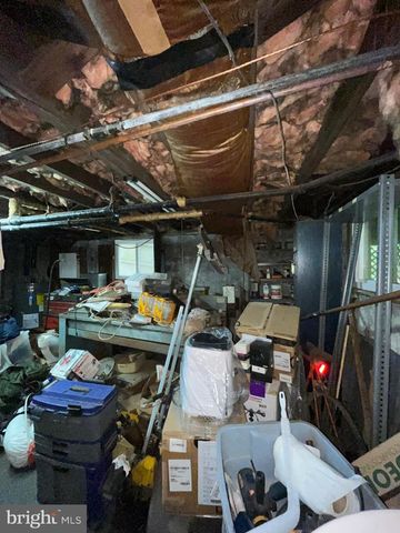 911 SLIGO CREEK PKWY, Takoma Park, MD 20912