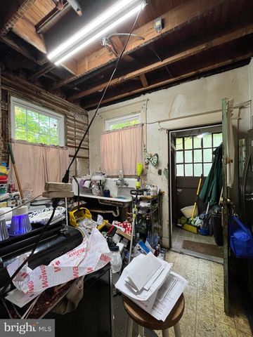 911 SLIGO CREEK PKWY, Takoma Park, MD 20912