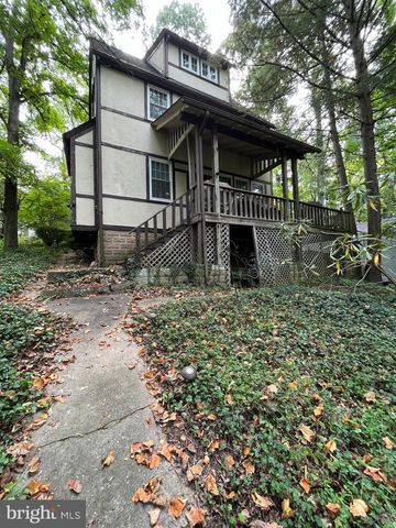 911 SLIGO CREEK PKWY, Takoma Park, MD 20912