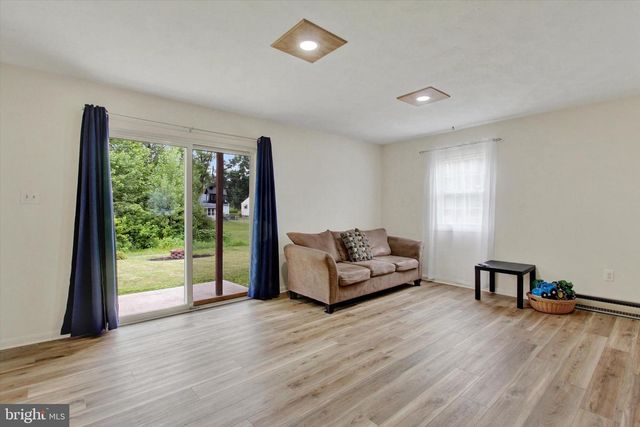 240 CONFEDERATE DR, Gettysburg, PA 17325