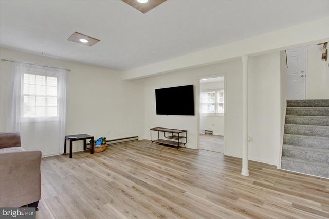 240 CONFEDERATE DR, Gettysburg, PA 17325