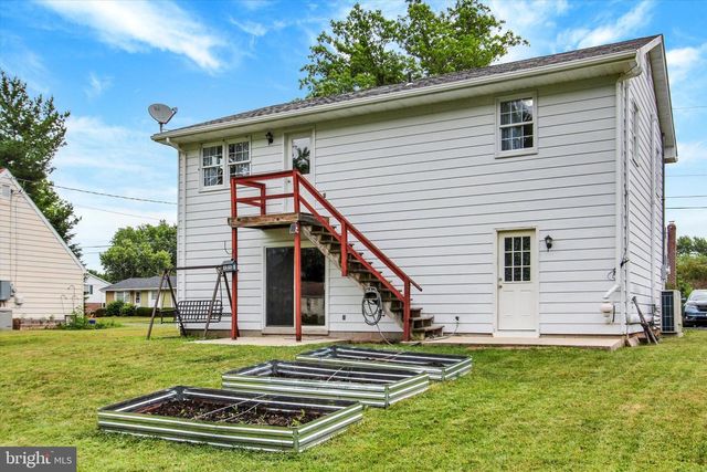 240 CONFEDERATE DR, Gettysburg, PA 17325