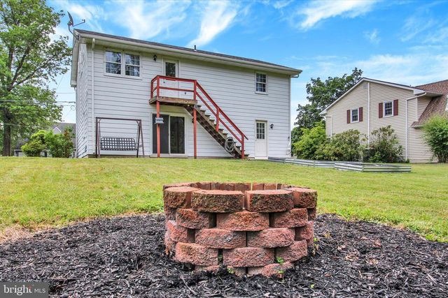 240 CONFEDERATE DR, Gettysburg, PA 17325