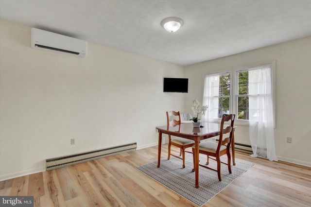 240 CONFEDERATE DR, Gettysburg, PA 17325