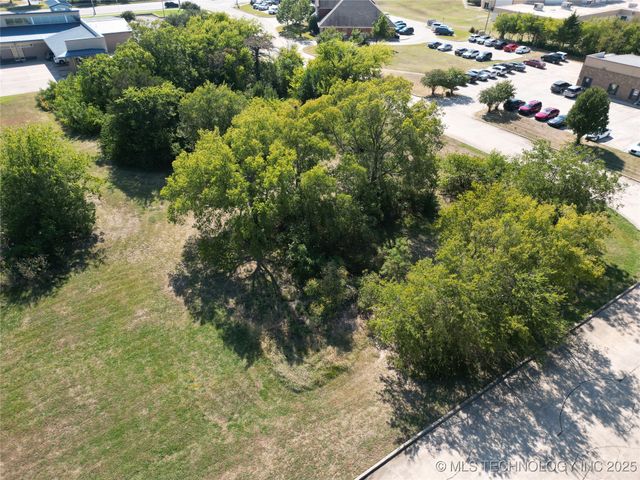 1409 Brookview Drive, Ardmore, OK 73401