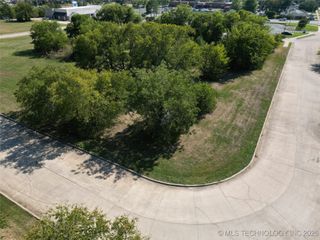 1409 Brookview Drive, Ardmore, OK 73401