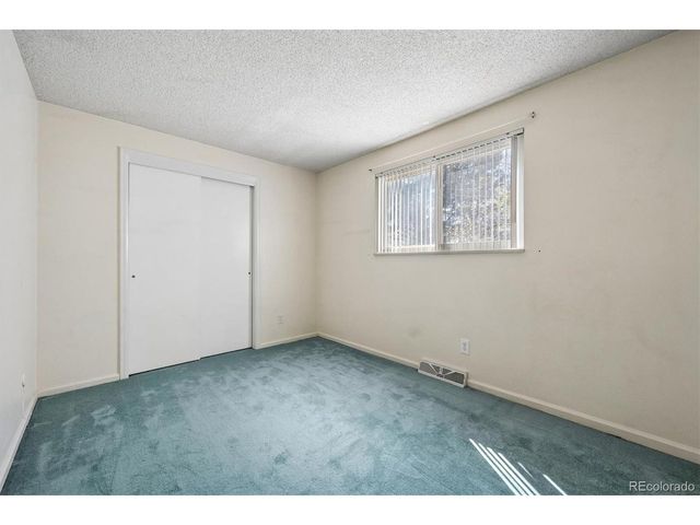 424 Neptune Ct, Lone Tree, CO 80124