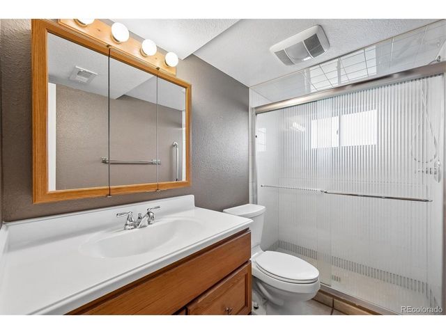 424 Neptune Ct, Lone Tree, CO 80124