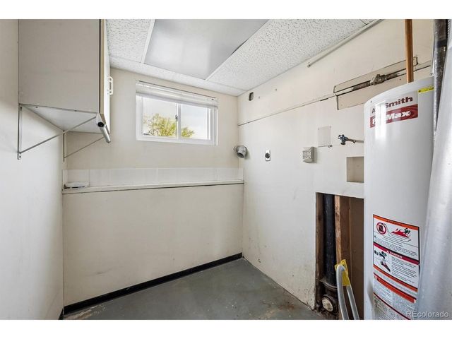 424 Neptune Ct, Lone Tree, CO 80124