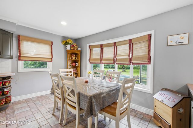 652 Brookside Drive, Toms River, NJ 08753