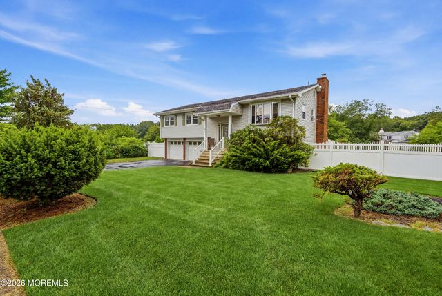 652 Brookside Drive, Toms River, NJ 08753