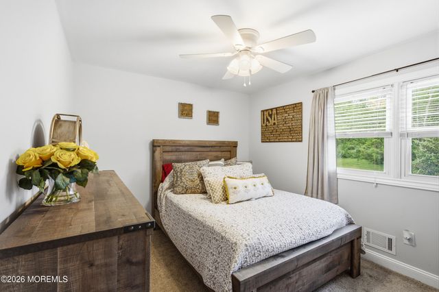 652 Brookside Drive, Toms River, NJ 08753