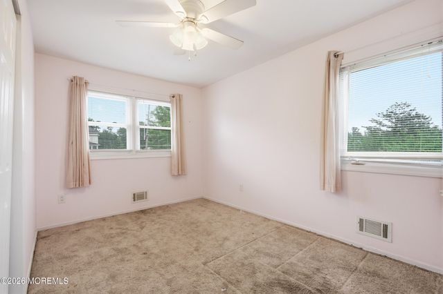 652 Brookside Drive, Toms River, NJ 08753