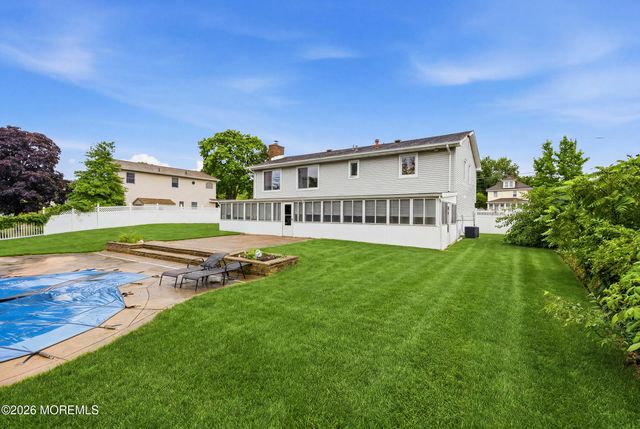 652 Brookside Drive, Toms River, NJ 08753