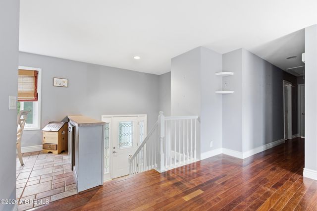 652 Brookside Drive, Toms River, NJ 08753