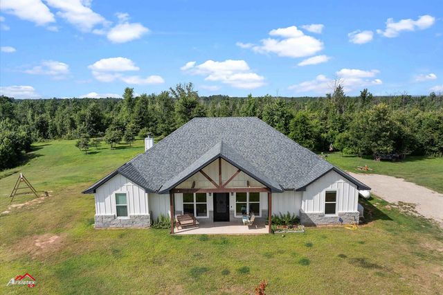 1317 N County Road 4146, Overton, TX 75684