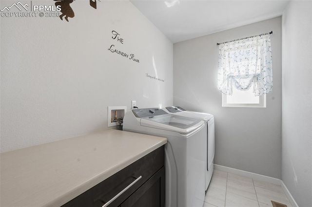 7620 Dilly Dally Way, Colorado Springs, CO 80923