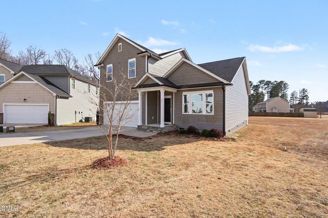 72 Shinning Pearl Court, Smithfield, NC 27577