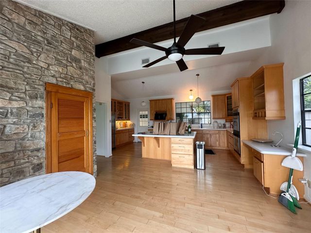 1302 Ridgecrest DR, Austin, TX 78746