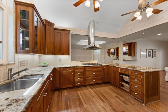 909 Dogwood Court, Colleyville, TX 76034