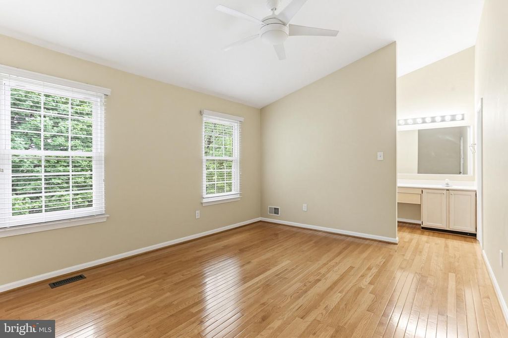 Image 18 of property listing at 6102 LITTLE FOXES RUN, Columbia, MD 21045