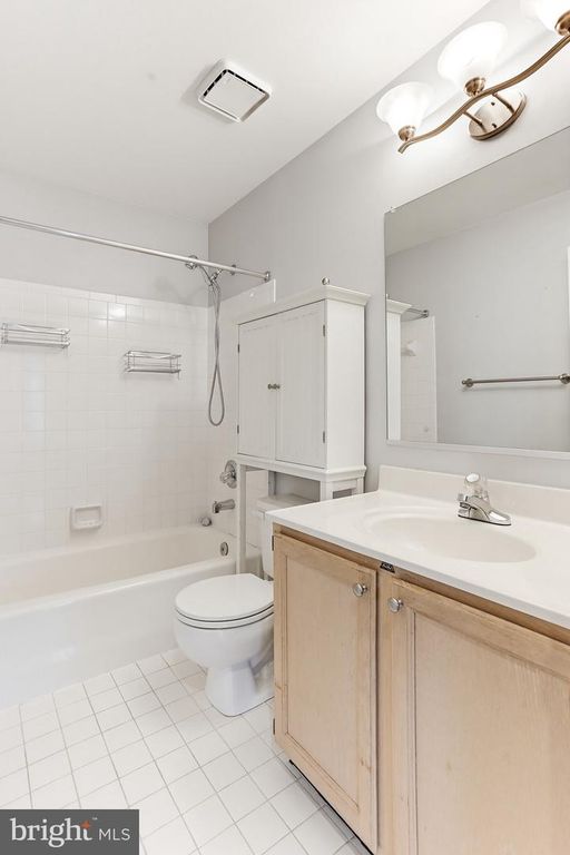 Image 25 of property listing at 6102 LITTLE FOXES RUN, Columbia, MD 21045