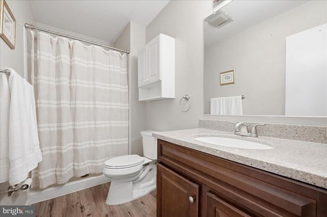 35 BISCAYNE PL, Sterling, VA 20164