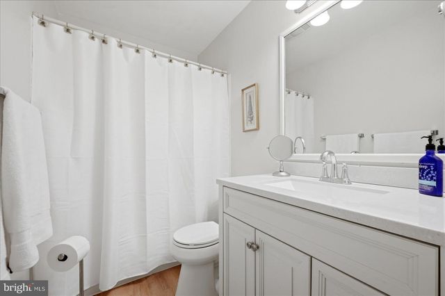 35 BISCAYNE PL, Sterling, VA 20164