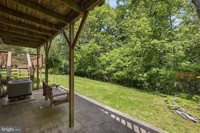 35 BISCAYNE PL, Sterling, VA 20164