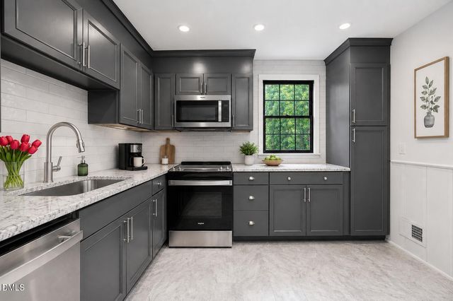 608 Dennis Avenue, Raleigh, NC 27604