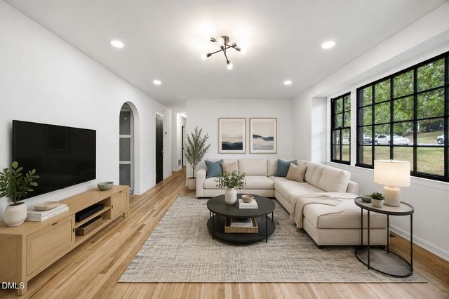 608 Dennis Avenue, Raleigh, NC 27604
