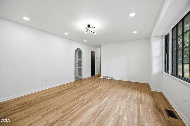 608 Dennis Avenue, Raleigh, NC 27604