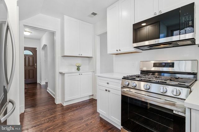6424 2ND PL NW, Washington, DC 20012