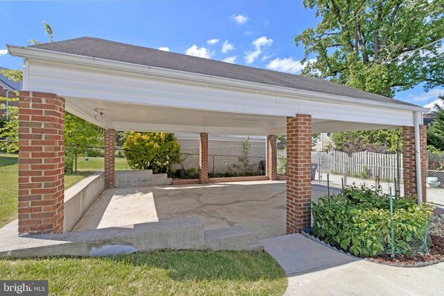 6424 2ND PL NW, Washington, DC 20012