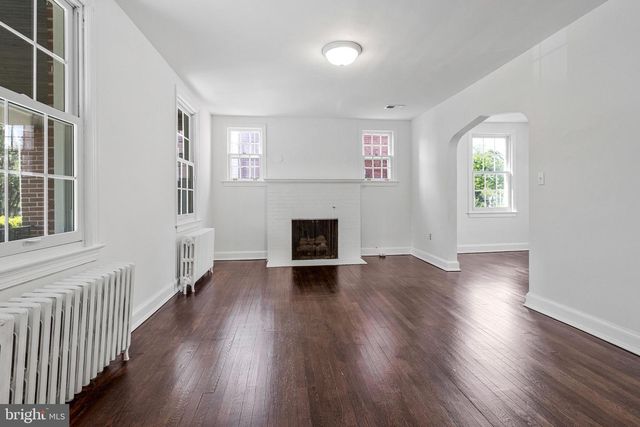 6424 2ND PL NW, Washington, DC 20012
