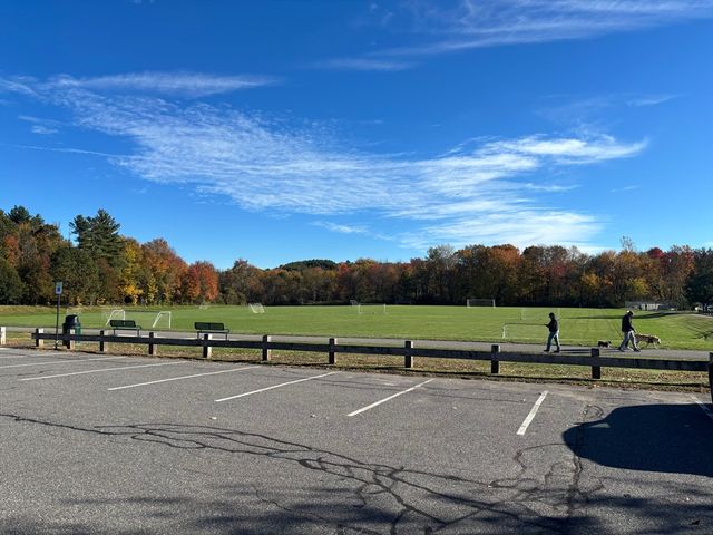 5 Hawthorne Circle, Northborough, MA 01532
