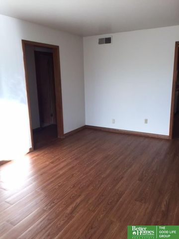 4801 Underwood Avenue, Omaha, NE 68132