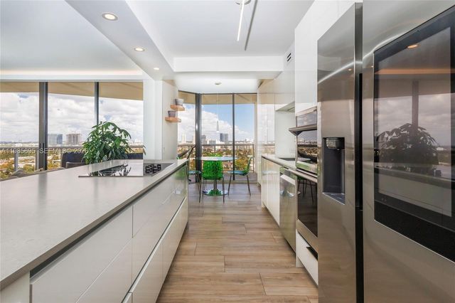 3640 Yacht Club Drive 1701, Aventura, FL 33180