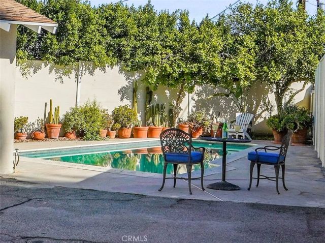 8636 Delco, Winnetka, CA 91306